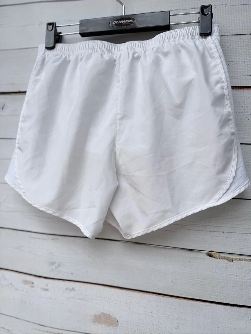 Nike lightweight white